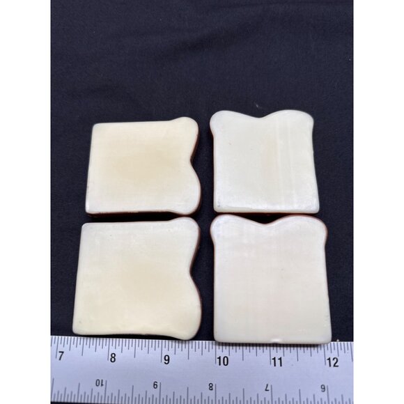 Set Of 4 Toast shape for pretend play plastic kids play food - Picture 2 of 3